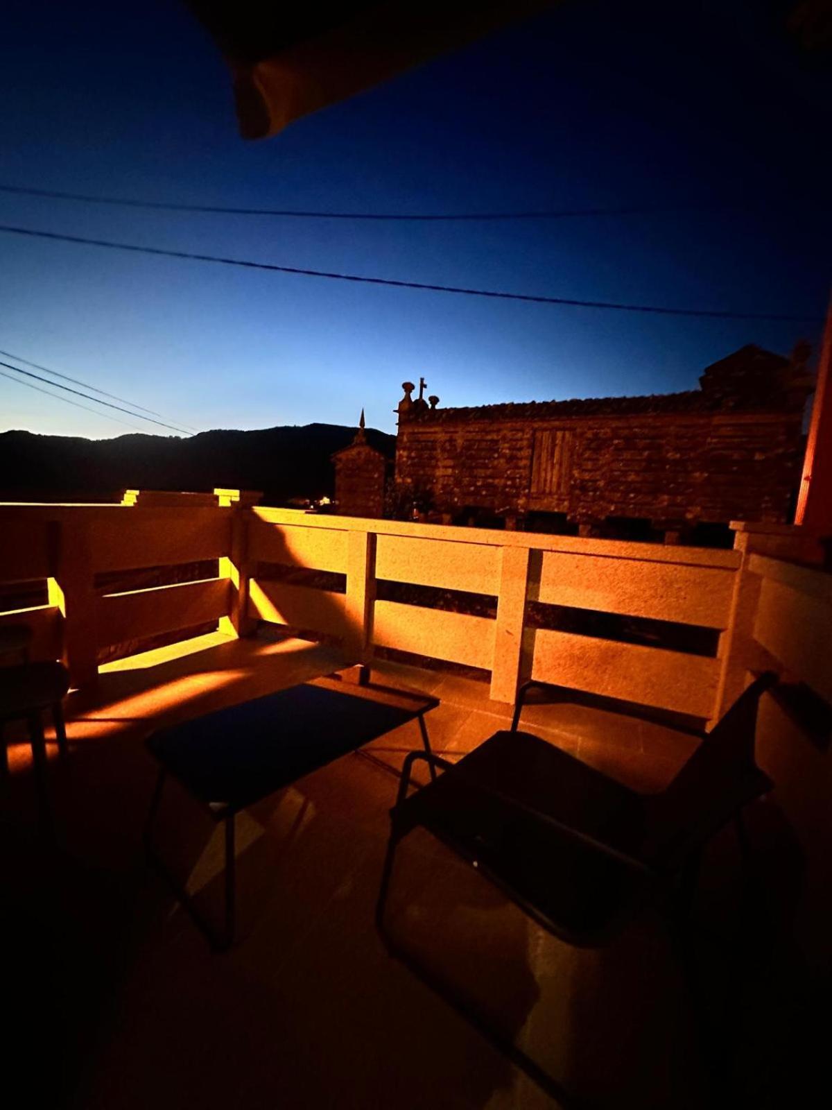 ムロス Casa Vacacional En Louroヴィラ エクステリア 写真